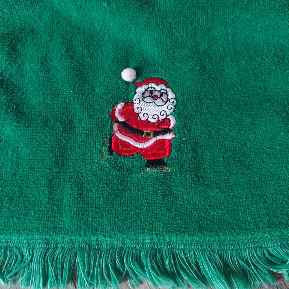 70s 80s Vintage Holiday Hand Towels Christmas Tree Santa Holly Mistletoe